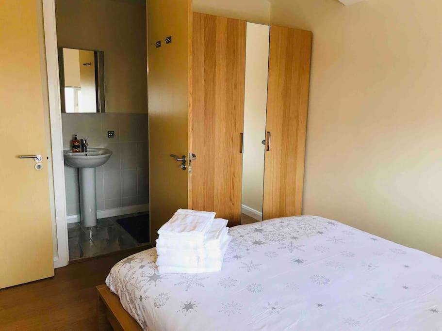 Holiday home Nice House + Car Parking + Close To The City Centre