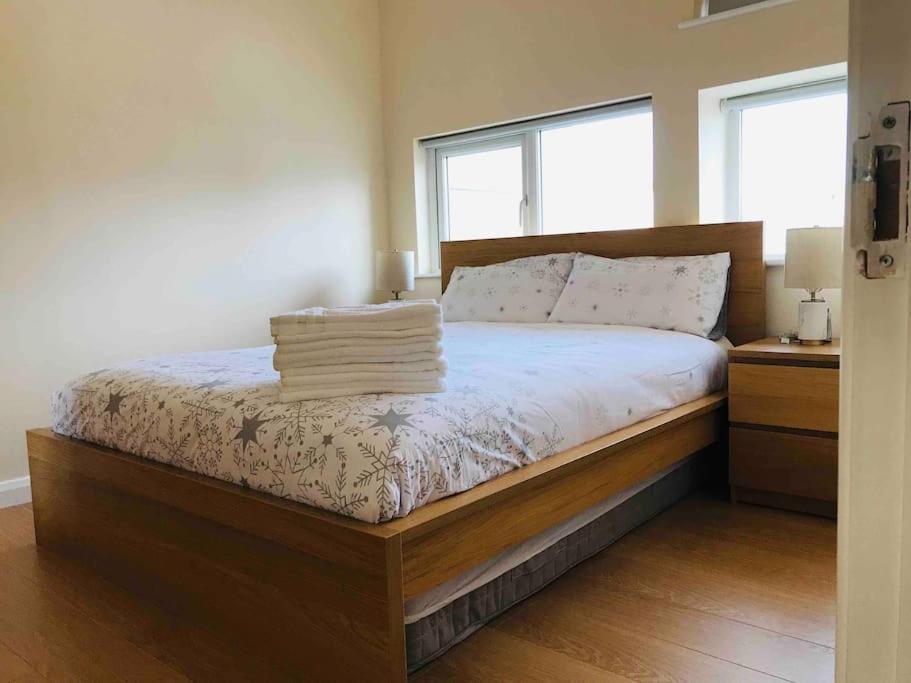 Nice House + Car Parking + Close To The City Centre Manchester